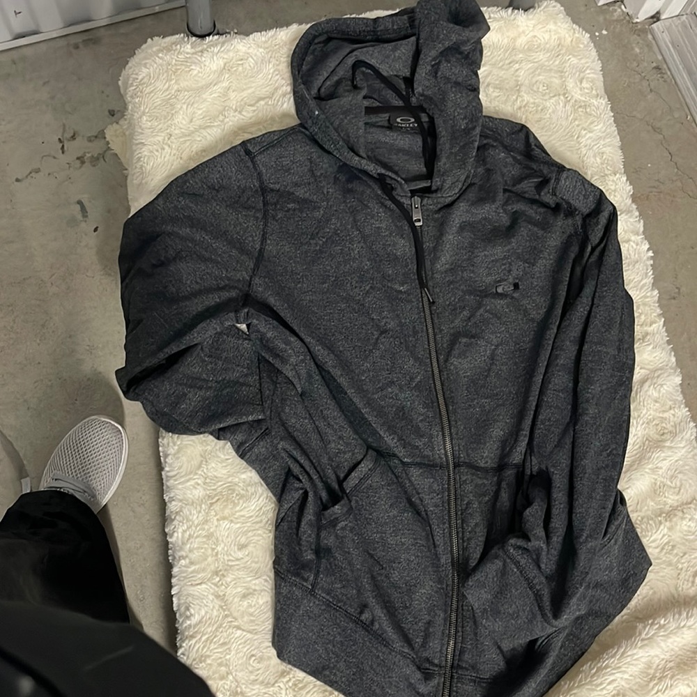 Oakley hoodie